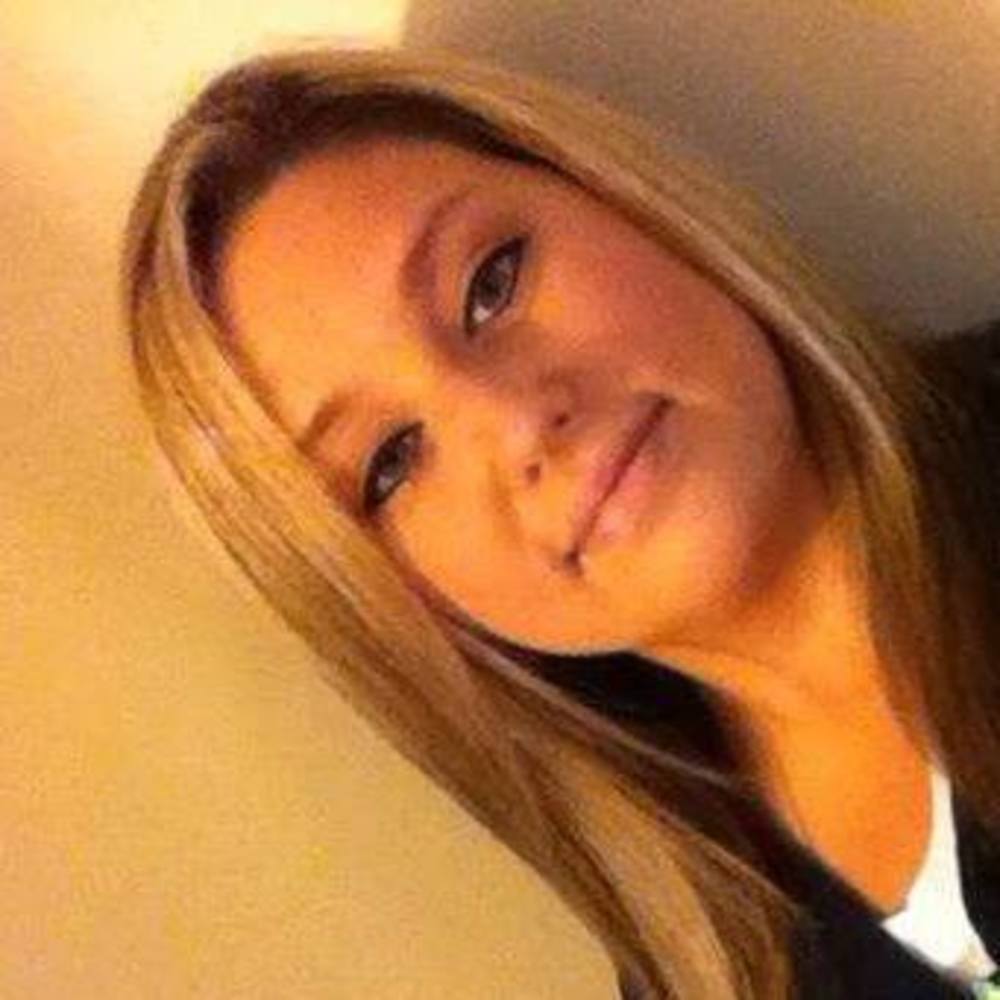 Meet your Posher, Cassi